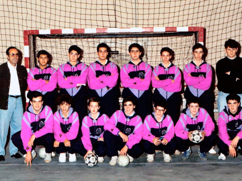 https://www.balonmanosantiagoaranjuez.com/wp-content/uploads/2024/09/Primer_equipo.jpg